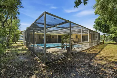 8 NE 9th Avenue, Deerfield Beach, FL 33441 - Photo 45
