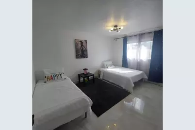 1670 NE 1st Avenue, Pompano Beach, FL 33060 - Photo 17