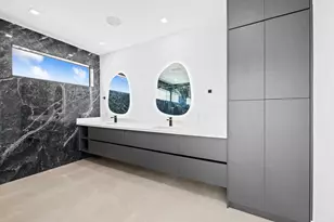 2324 SW 26th St, Miami, FL 33133 - Photo 23