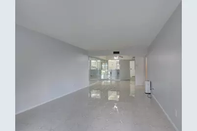 23247 N Barwood Ln Lane N #305, Boca Raton, FL 33428 - Photo 9