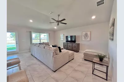 8802 Waterstone Boulevard, Fort Pierce, FL 34951 - Photo 7