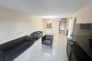 9430 Tangerine Pl, Davie, FL 33324 - Photo 3