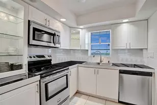 5860 NW 44th St, Lauderhill, FL 33319 - Photo 11