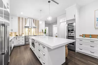 11823 Lake Shore Place, North Palm Beach, FL 33408 - Photo 9