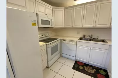 3043 Berkshire C, Deerfield Beach, FL 33442 - Photo 5