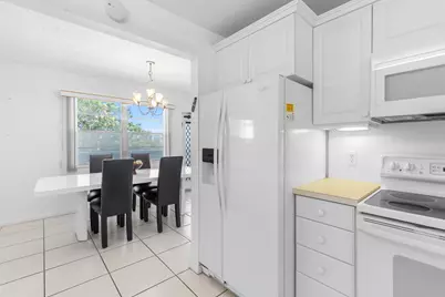 3043 Berkshire C, Deerfield Beach, FL 33442 - Photo 7