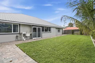 1424 Primrose Ln, Wellington, FL 33414 - Photo 27