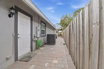 1424 Primrose Lane, Wellington, FL 33414 - Photo 25