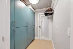 1424 Primrose Ln, Wellington, FL 33414 - Photo 9