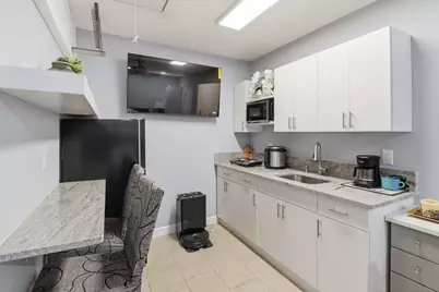 1424 Primrose Lane, Wellington, FL 33414 - Photo 23