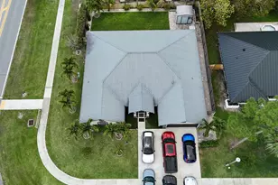 1424 Primrose Ln, Wellington, FL 33414 - Photo 29