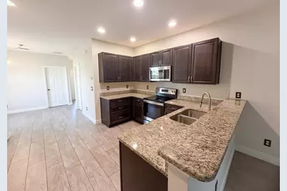758 NE Hawks Ridge Way, Port Saint Lucie, FL 34983 - Photo 11
