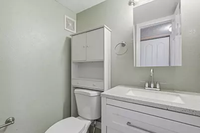 115 Markham F, Deerfield Beach, FL 33442 - Photo 19