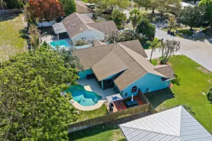 921 NE Zebrina Senda, Jensen Beach, FL 34957 - Photo 5