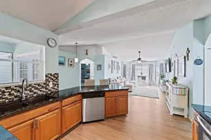 921 NE Zebrina Senda, Jensen Beach, FL 34957 - Photo 19