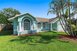 921 NE Zebrina Senda, Jensen Beach, FL 34957 - Photo 3