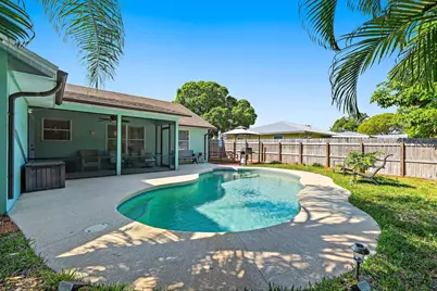 921 NE Zebrina Senda, Jensen Beach, FL 34957 - Photo 31