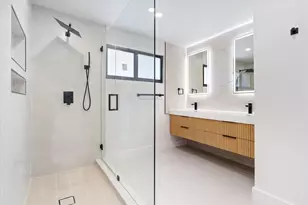 911 Mockingbird Ln, Plantation, FL 33324 - Photo 31