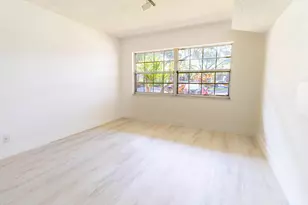 4007 N Cypress Dr, Pompano Beach, FL 33069 - Photo 5