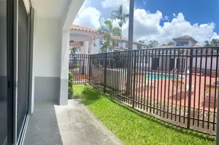 725 SW 148th Ave, Sunrise, FL 33325 - Photo 5