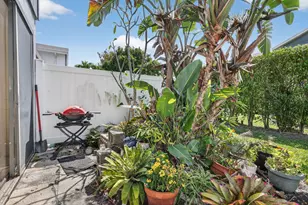 2641 W Gately Dr W, West Palm Beach, FL 33415 - Photo 25