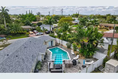 1325 SE 1st Avenue, Deerfield Beach, FL 33441 - Photo 35