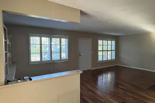 1040 SE 5th Street SE, Stuart, FL 34996 - Photo 3