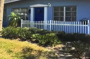 1040 SE 5th Street SE, Stuart, FL 34996 - Photo 1