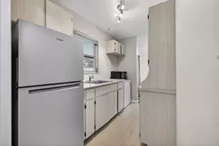 1040 SE 5th Street SE, Stuart, FL 34996 - Photo 15