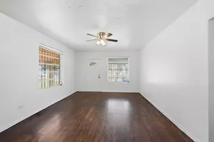 874 NW 74th St, Miami, FL 33150 - Photo 3