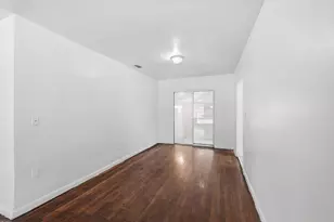 874 NW 74th St, Miami, FL 33150 - Photo 9