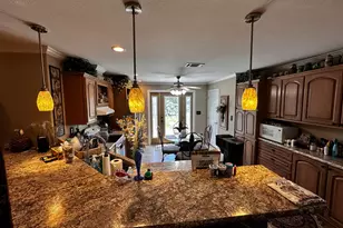 7921 SE Paradise Dr, Stuart, FL 34997 - Photo 5