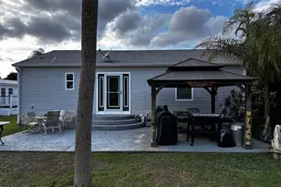 7921 SE Paradise Dr, Stuart, FL 34997 - Photo 17