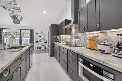 19131 Fairlawn Way, Boca Raton, FL 33434 - Photo 13