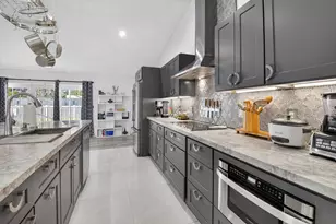 19131 Fairlawn Way, Boca Raton, FL 33434 - Photo 13