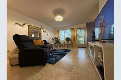81 Camden Drive #D, West Palm Beach, FL 33417 - Photo 1