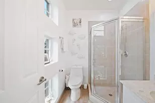 2001 Coral Heights Blvd, Oakland Park, FL 33308 - Photo 27