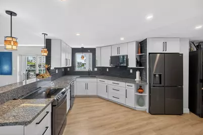 8125 Crespi Boulevard #2, Miami Beach, FL 33141 - Photo 47
