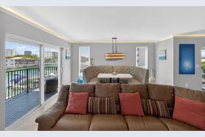 8125 Crespi Boulevard #2, Miami Beach, FL 33141 - Photo 41