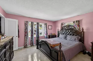 1827 Pinehurst Dr, West Palm Beach, FL 33407 - Photo 13