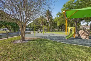 1827 Pinehurst Dr, West Palm Beach, FL 33407 - Photo 31