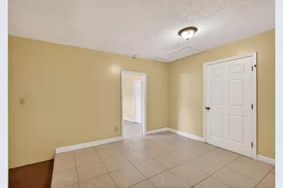1827 Pinehurst Drive, West Palm Beach, FL 33407 - Photo 23