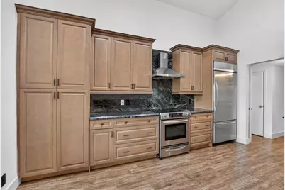 22608 Middletown Drive, Boca Raton, FL 33428 - Photo 9