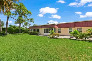 647 Marlboro Oval, Greenacres, FL 33467 - Photo 9