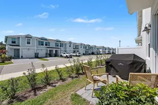 5747 SE Edgewater Cir, Stuart, FL 34997 - Photo 39