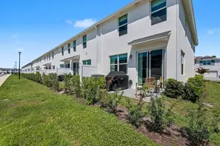 5747 SE Edgewater Cir, Stuart, FL 34997 - Photo 37