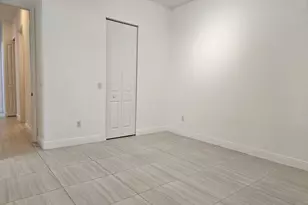 1741 NW 124th Pl, Pembroke Pines, FL 33028 - Photo 15