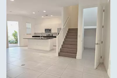 1741 NW 124th Place, Pembroke Pines, FL 33028 - Photo 5