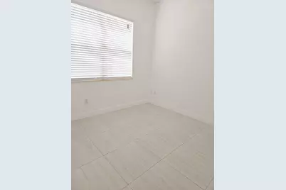 1741 NW 124th Place, Pembroke Pines, FL 33028 - Photo 19