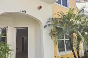 1741 NW 124th Pl, Pembroke Pines, FL 33028 - Photo 1